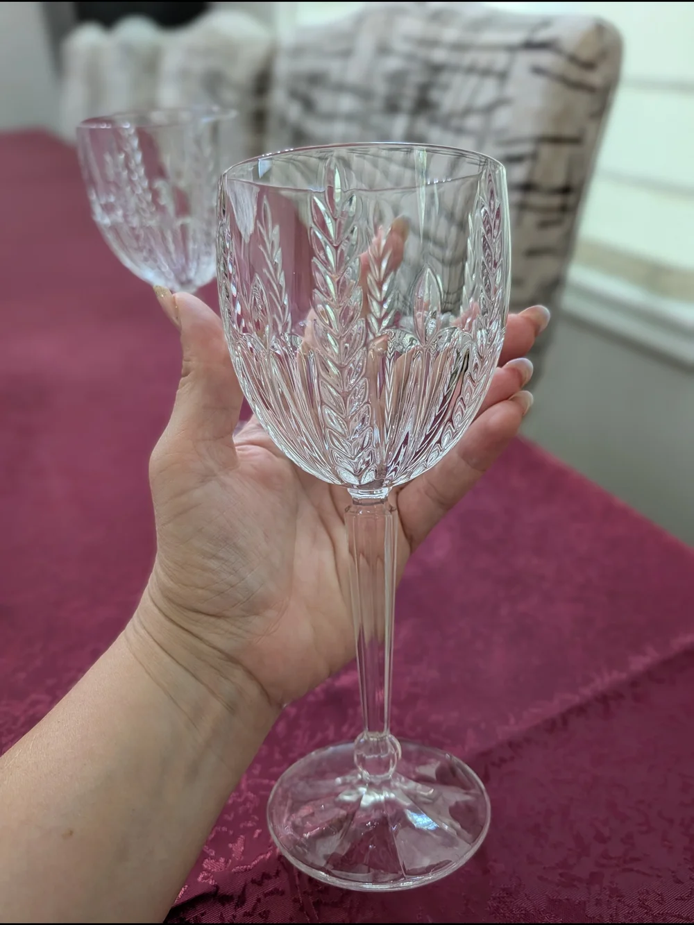 Clear Crystal Cut Wine Glasses - Elegant Stemware (Set of 2)